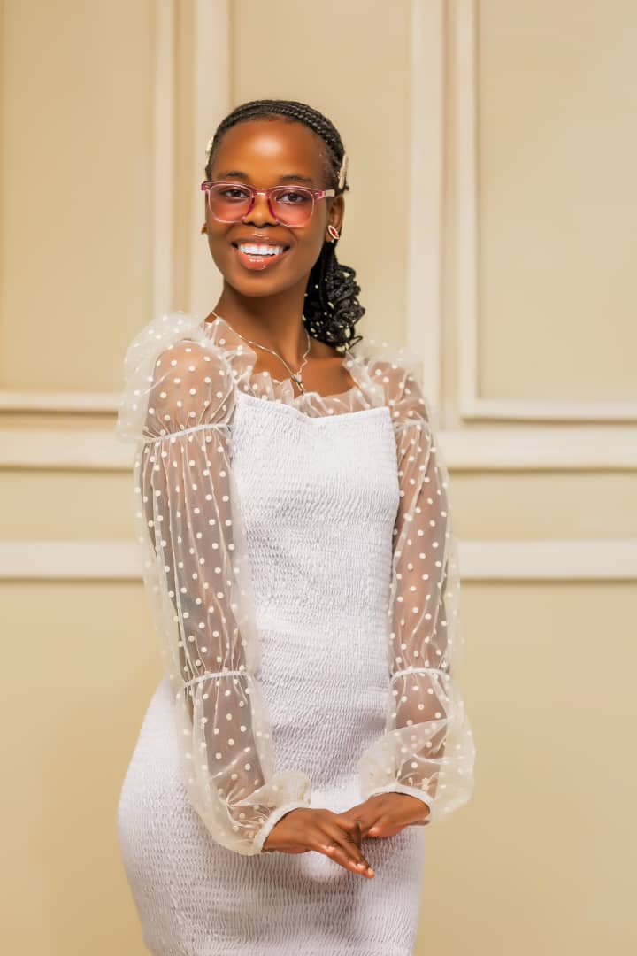 AKAMUTUHA NATALIE FAVOR 